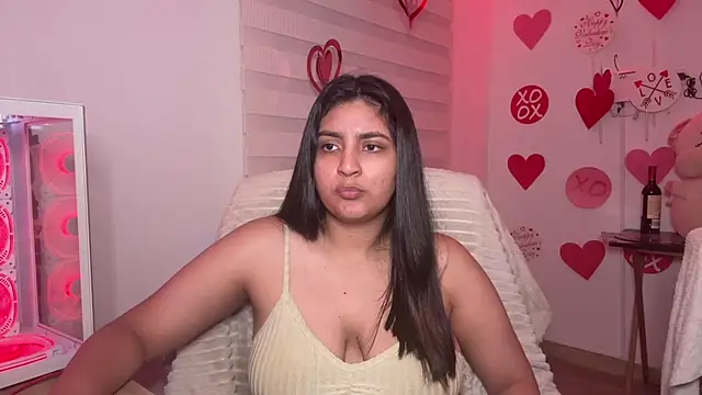 cloe_small live cam on StripChat