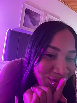 Sara_piink18 live cam on StripChat