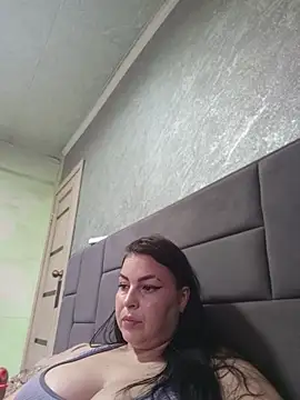 Greta_Tamar live cam preview