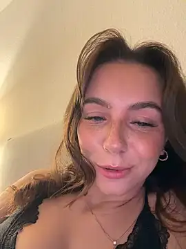 Cherry-Bean Live Webcam on Stripchat
