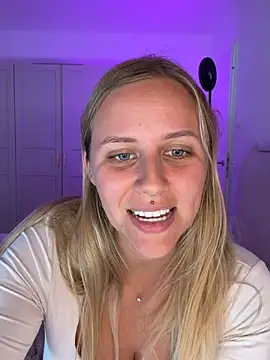 Webcam en directo de la chica lunawolf21