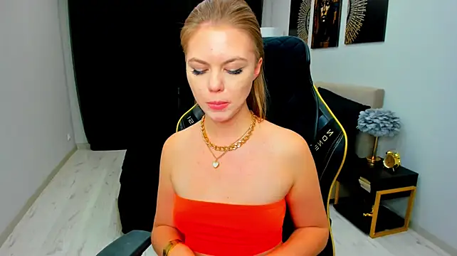 Strawberrye live cam preview