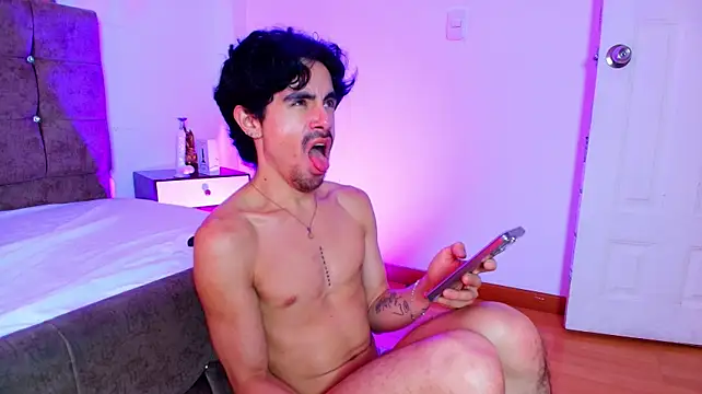 Ethan_Briggs_ live sex cam