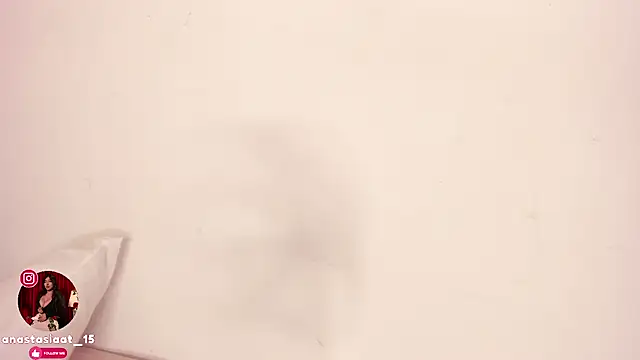 Miia_Thompsonn