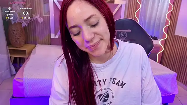 ANNE_TAY1