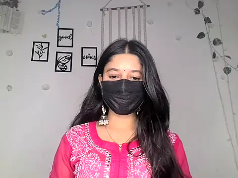 HOT_SNEHA4