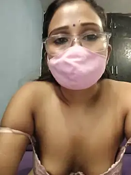 hot_laxmi2