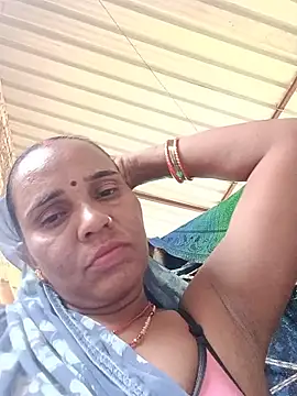 Priya_cutR