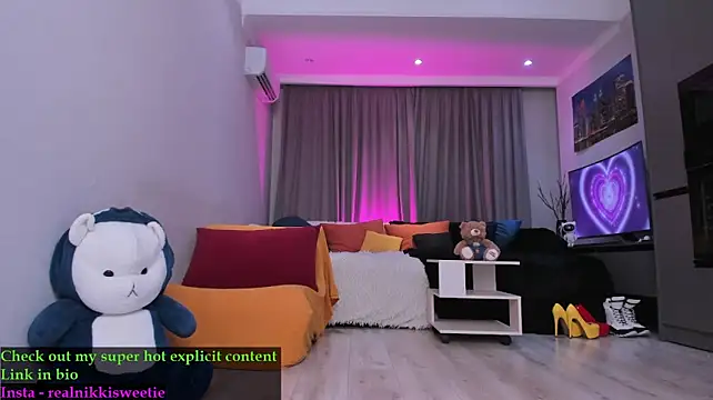 nikkisweetie