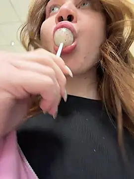 SlavicCandy live cam