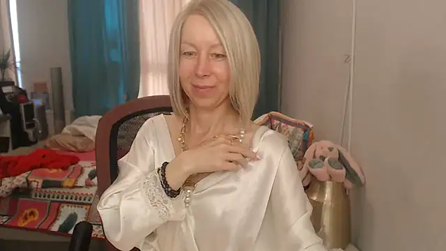 LuxuryNika