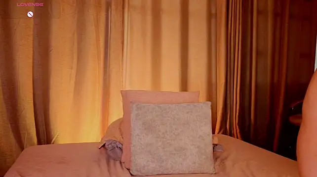 mia_bonneett