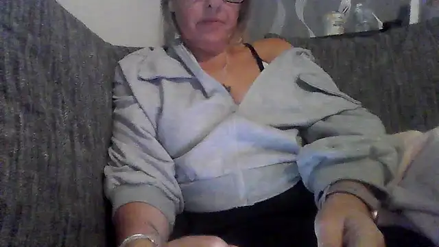 Anastasia-BlondeXX