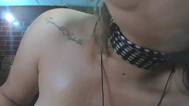 LatinaMature_