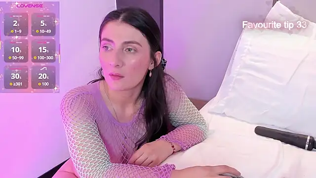 mia_collins96