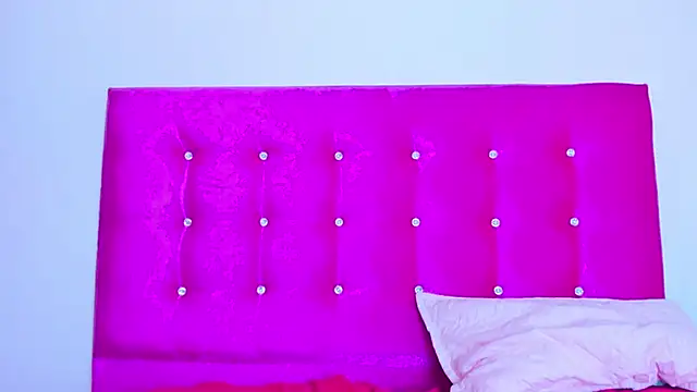 celena-squirt