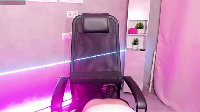 Alisa_Allison