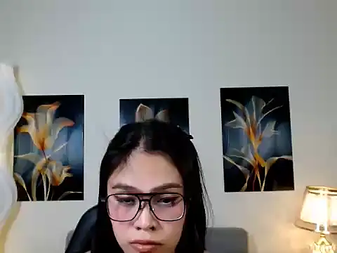 kylie_cum27