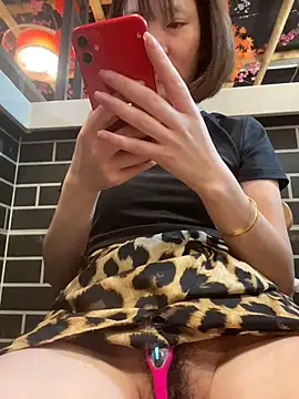 littleqiu (F young) - 户外餐厅，达到目标上半身全裸带乳夹
