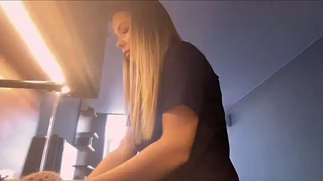 BrigitteDowers webcam