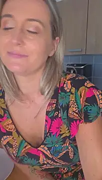 malicia-hot's live room