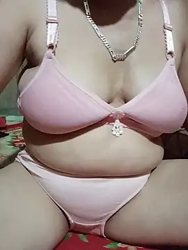 Eileen_08 live cam on StripChat