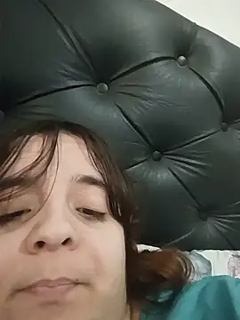 Bombon_ok live cam on StripChat