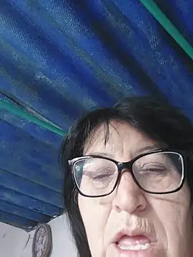 clarita_01 live cam preview