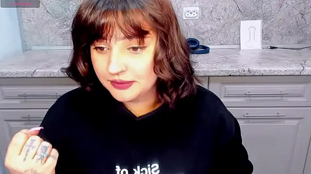 NikkiSummer webcam