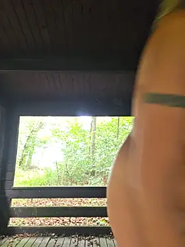 hotwifelyn68 stripchat