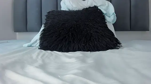 MaraOwen_ live cam on StripChat