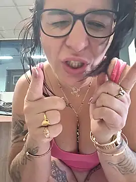 Micorazonheolmiangel23 webcam