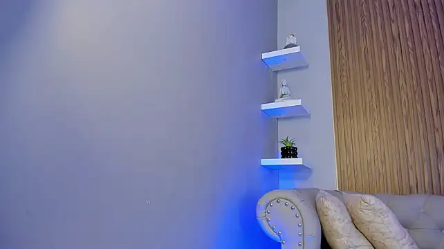 EmmaBlake1 webcam