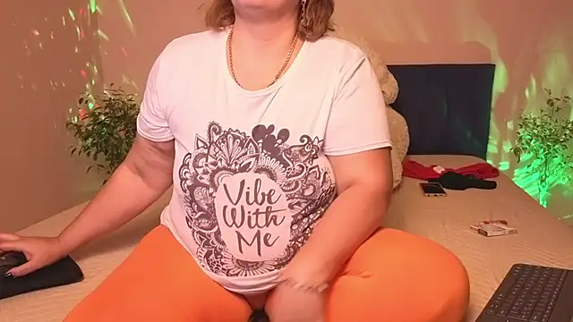 Bbw_Goddes live cam on StripChat