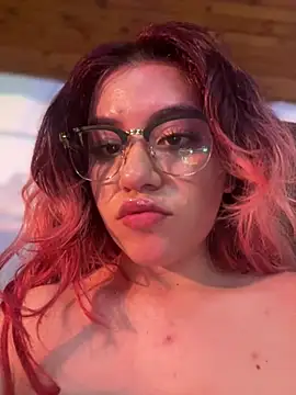 NikkiNix
