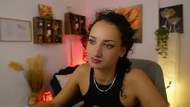 Alexa_Lexa live cam on StripChat