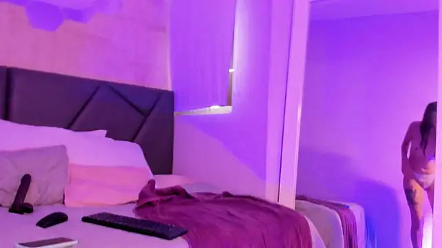 mila-pink live sex cam