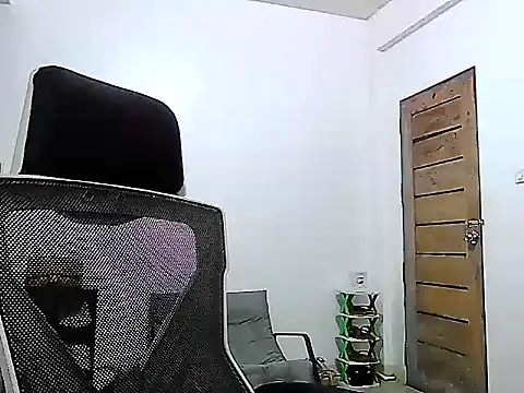 モデル: SluttyCumSlutSelena_69