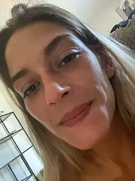 Bellalolahot