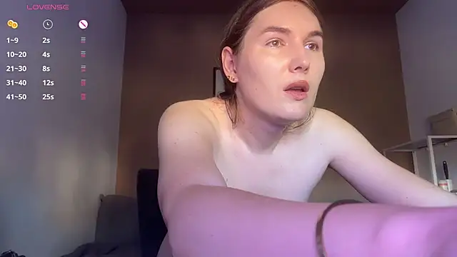 Maria_Bowie live cam preview