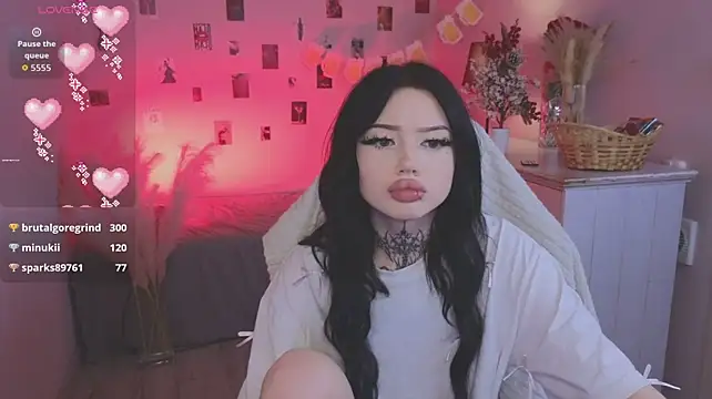 Emma_Kirks