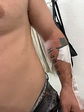2addictivelyhorny