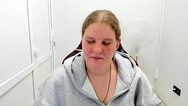 Bella_shyy_