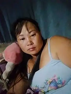 NyloveSquirt