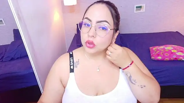 Curvy_sexyvalen