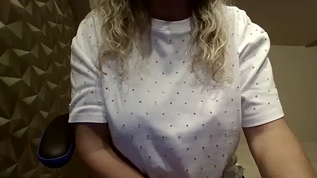 JenniLowen