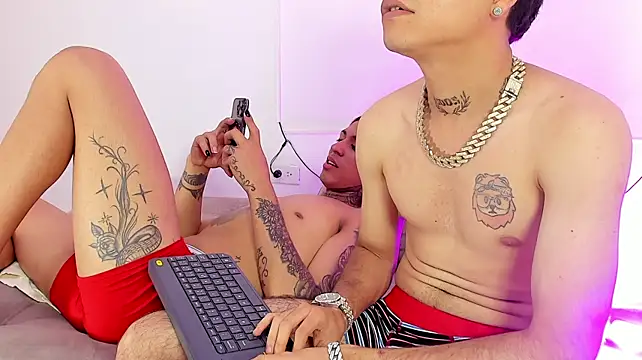 ArohomLester_ webcam