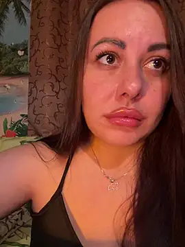 Miniature de la webcam en direct de DaisyStreet avec #girls, #hd et #mobile