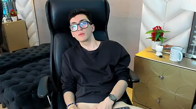 GaelDuke live sex cam