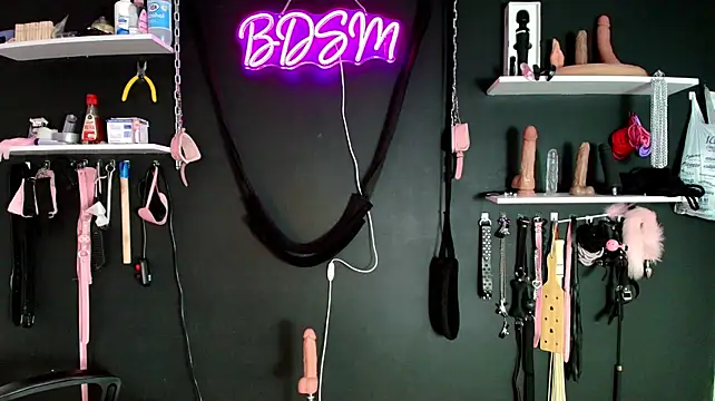 VictoryaLiah_BDSM